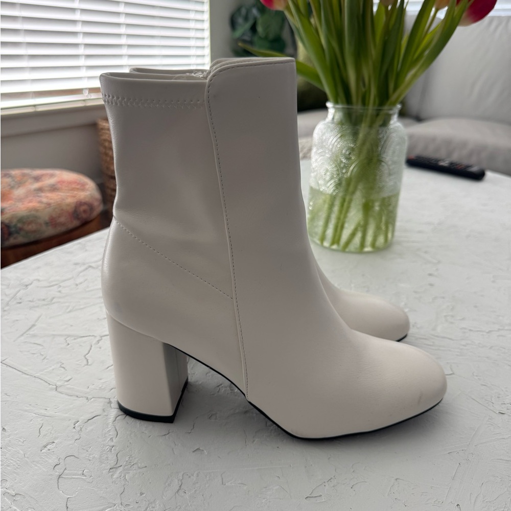 White booties - W9